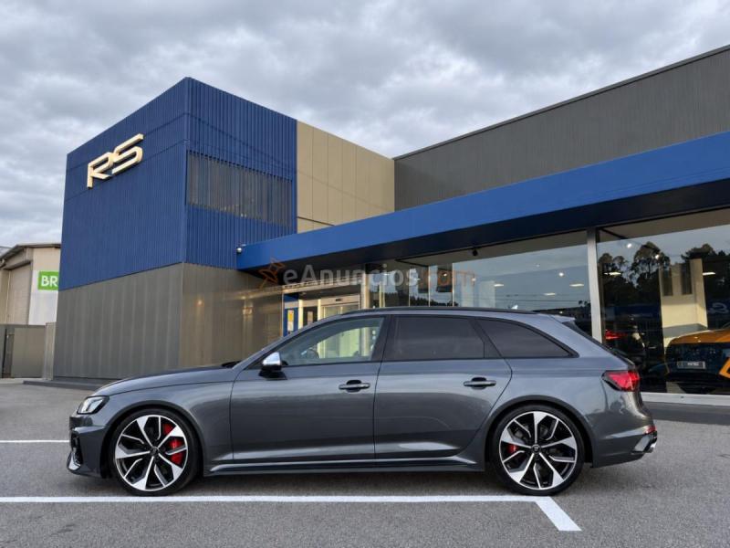 Audi A4 RS4 Avant 