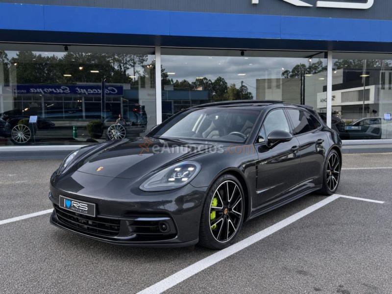 Porsche Panamera 4 E-Hybrid Sport Turismo 