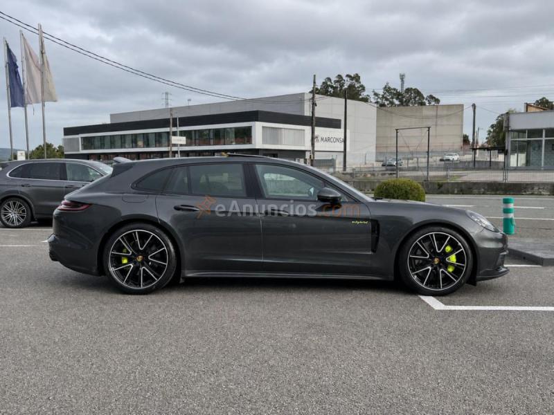 Porsche Panamera 4 E-Hybrid Sport Turismo 