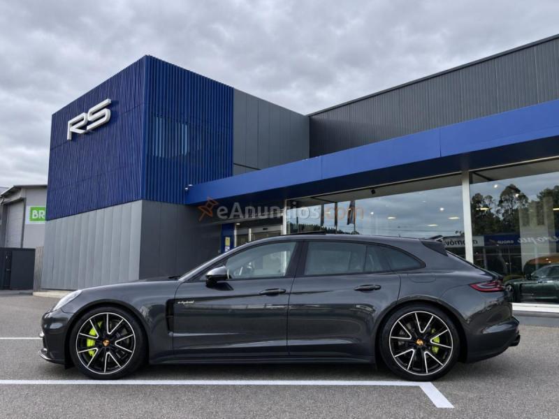Porsche Panamera 4 E-Hybrid Sport Turismo 