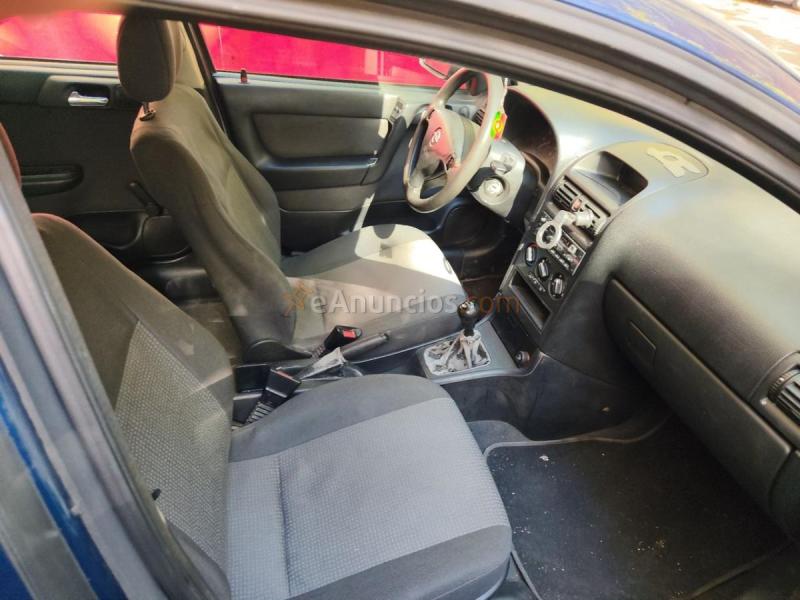 Opel Astra 5p Comfort 1.6 16V
