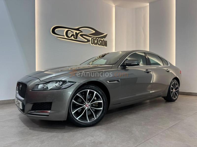 Jaguar XF Pure