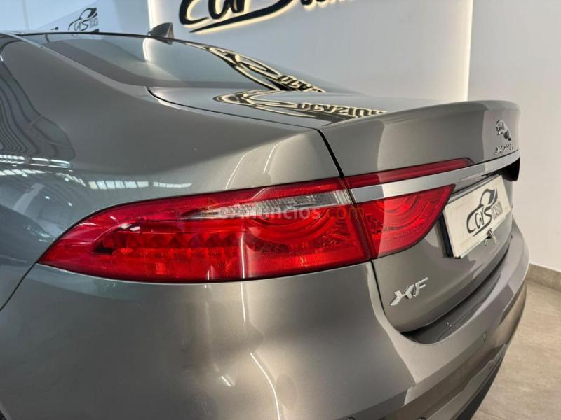 Jaguar XF Pure