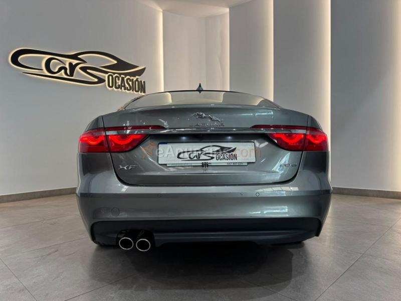 Jaguar XF Pure