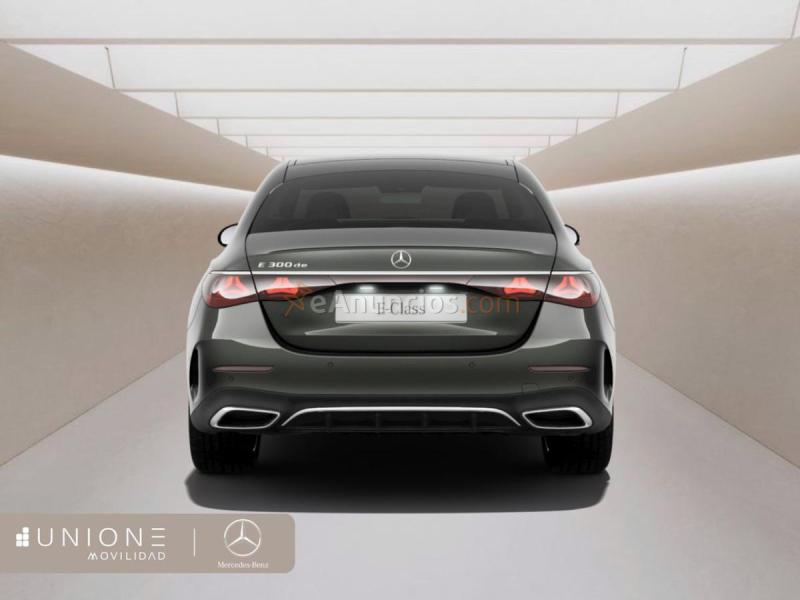 Mercedes Clase E E 300 de berlina con tecnología híbrida 