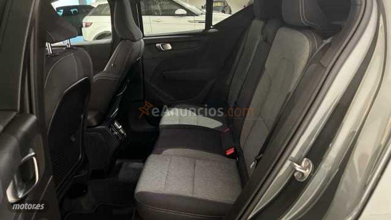 Volvo XC40 XC40 Plus, B3 Mild hybrid, Gasolina, Dark de 2026 con 11.073 Km por 37.900 EUR. en Asturias