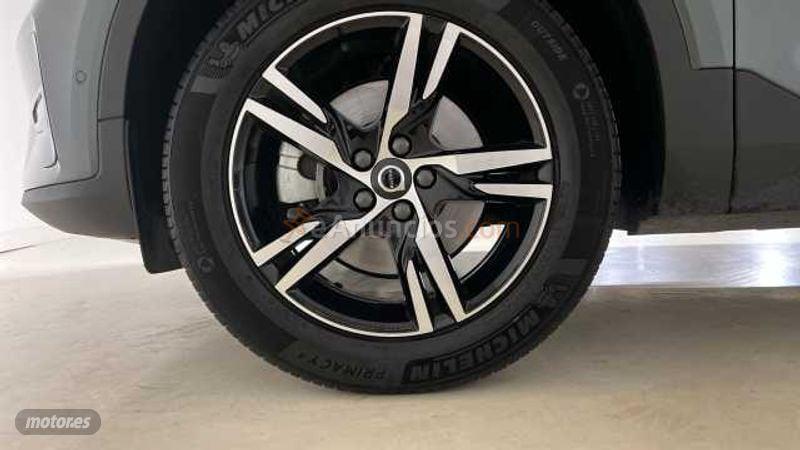 Volvo XC40 XC40 Plus, B3 Mild hybrid, Gasolina, Dark de 2026 con 11.073 Km por 37.900 EUR. en Asturias