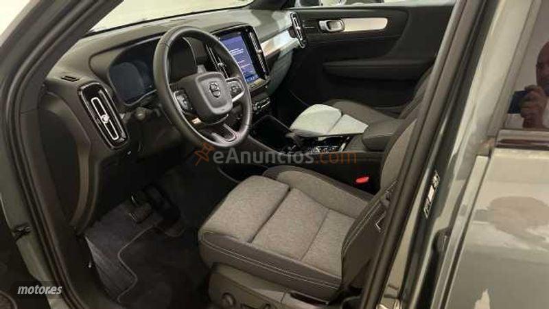 Volvo XC40 XC40 Plus, B3 Mild hybrid, Gasolina, Dark de 2026 con 11.073 Km por 37.900 EUR. en Asturias