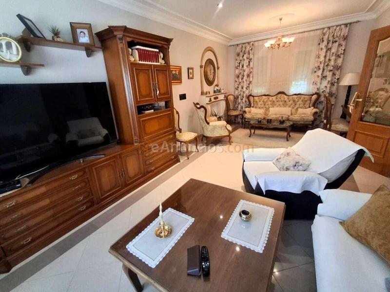 Magnifica casa con estupendas calidades