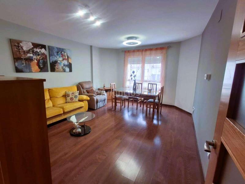 Se vende piso nuevo en calle constitución