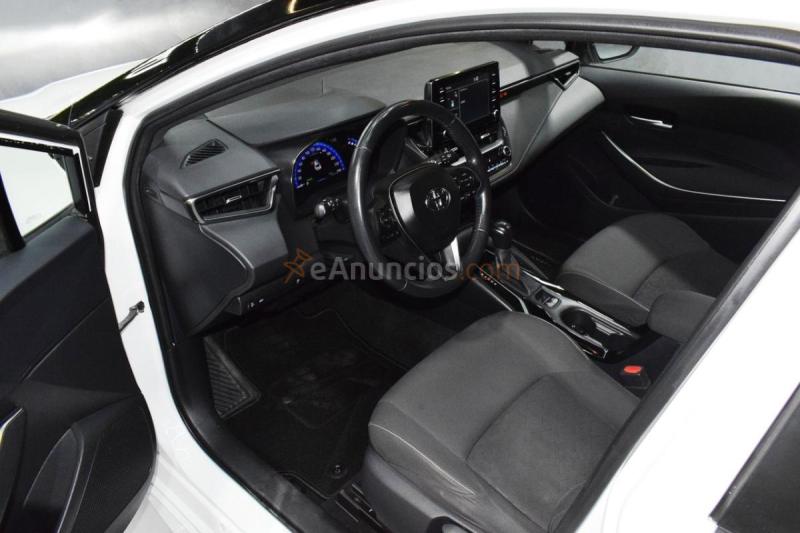Toyota Corolla 1.8 125H ACTIVE TECH E-CVT