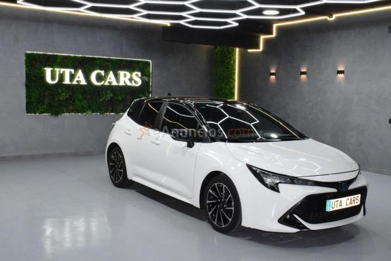 Toyota Corolla 1.8 125H ACTIVE TECH E-CVT