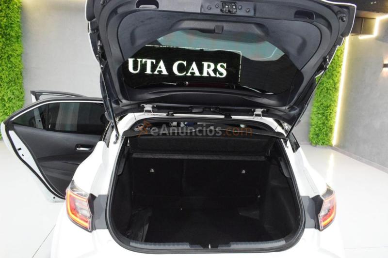 Toyota Corolla 1.8 125H ACTIVE TECH E-CVT