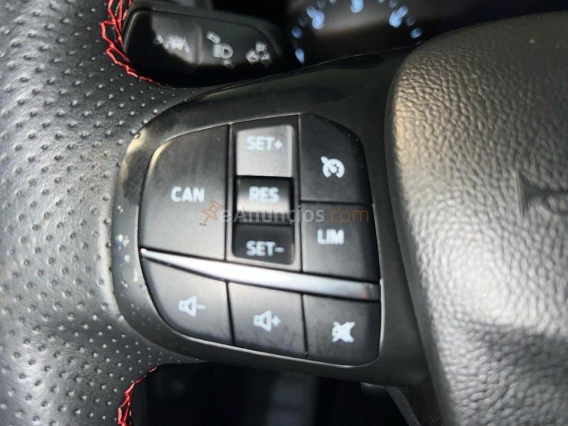 Ford Focus 1.0 Ecoboost MHEV 92kW ST-Line