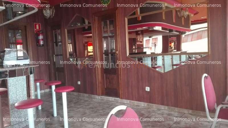 SALAMANCA por zona Garrido, Bar en funcionamiento.