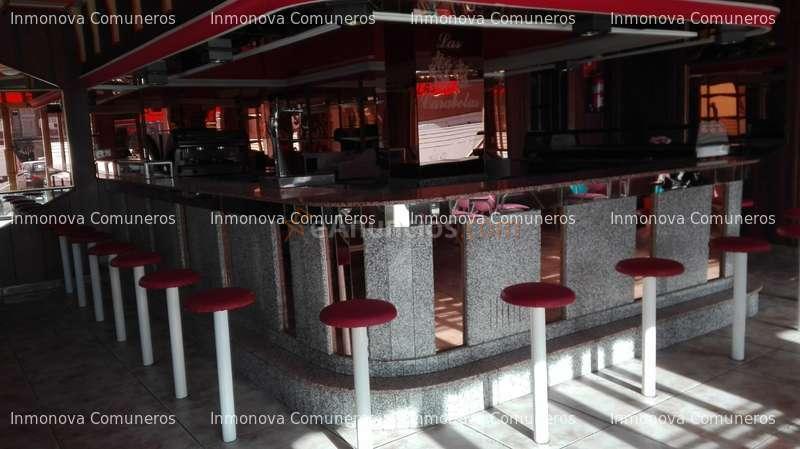 SALAMANCA por zona Garrido, Bar en funcionamiento.