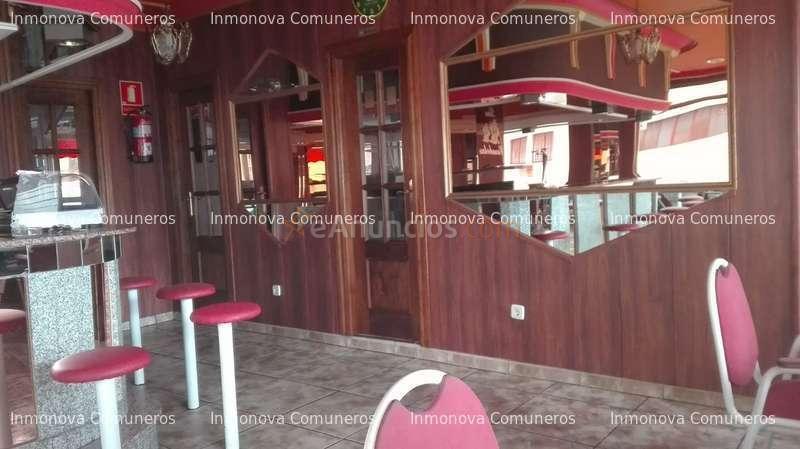 SALAMANCA por zona Garrido, Bar en funcionamiento.
