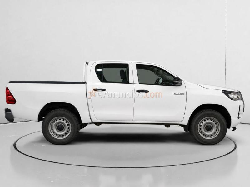 Toyota Hilux 2.4 D-4D Doble Cabina GX 110 kW (150 CV)