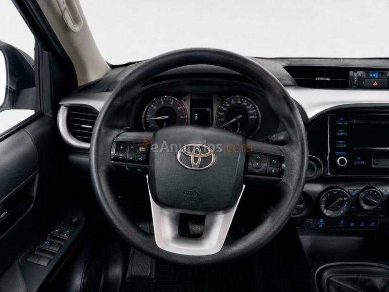 Toyota Hilux 2.4 D-4D Doble Cabina GX 110 kW (150 CV)
