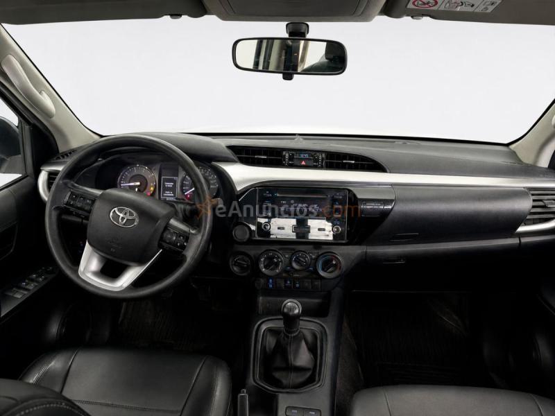 Toyota Hilux 2.4 D-4D Doble Cabina GX 110 kW (150 CV)