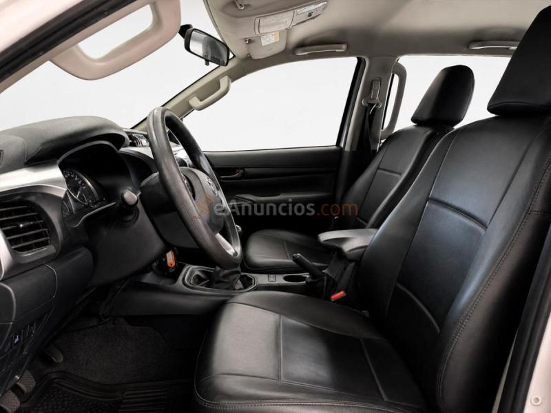 Toyota Hilux 2.4 D-4D Doble Cabina GX 110 kW (150 CV)