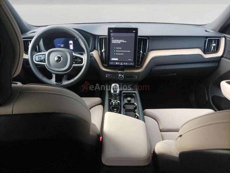 Volvo XC60 2.0 B5 P MHEV PLUS DARK AUTO 4WD 250 5P
