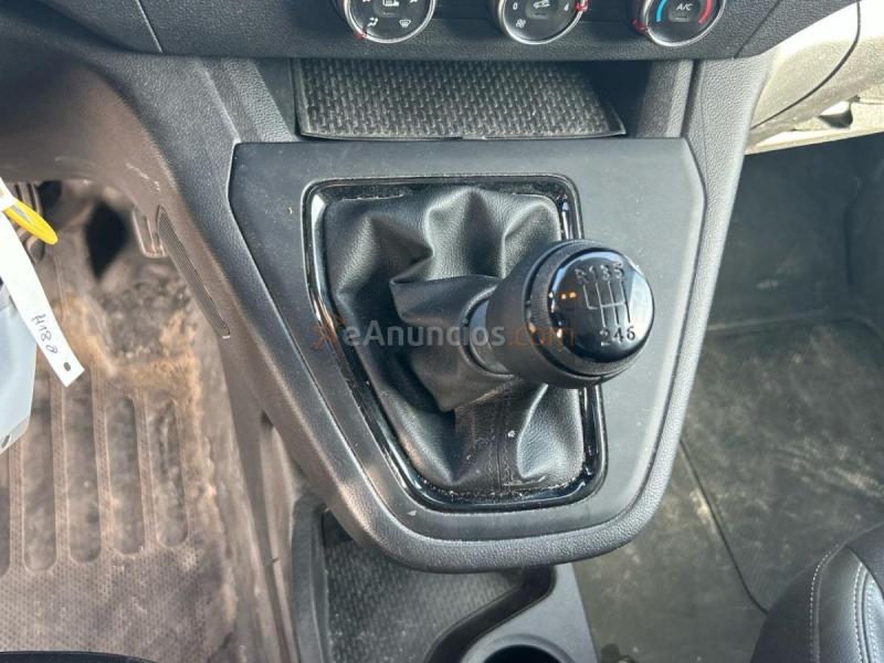 Renault Kangoo 1.5 BLUE DCI 70KW 95 4P
