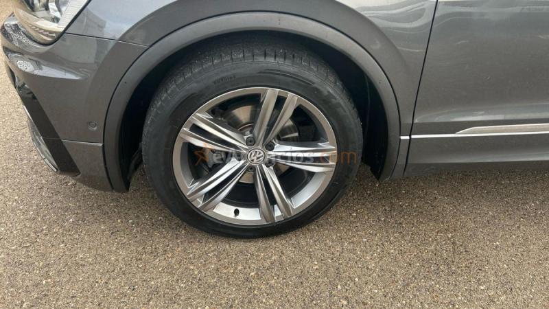 Volkswagen Tiguan 2.0 TDI SCR R-LINE DSG SPORT 150 5P