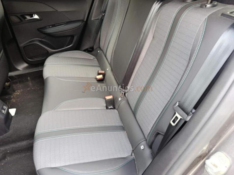 Peugeot 2008 Allure Pack Puretech 130 SS 6 Vel. MAN 