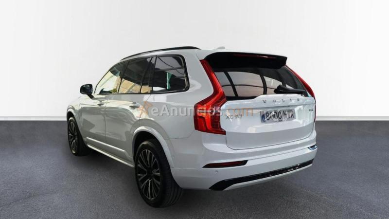 Volvo XC90 PLUS T8 HIBRIDO ENCHUFABLE DARK 7 PLAZAS