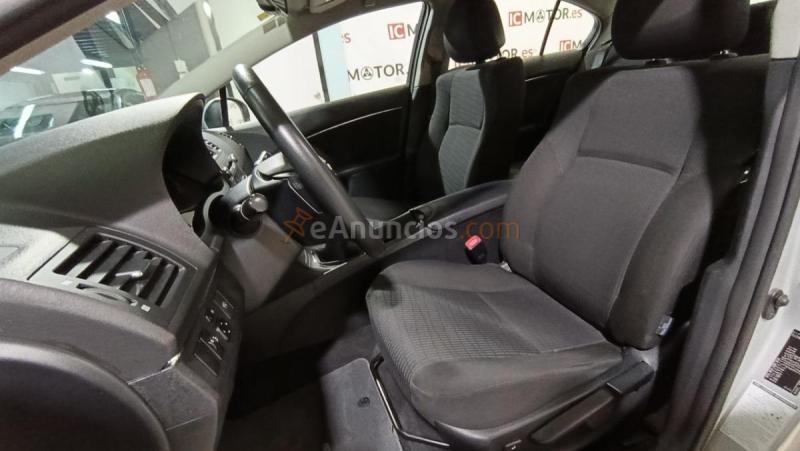 Toyota Avensis Active  2.0 D-4D