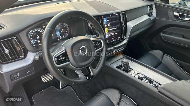 Volvo XC 60 2.0 B4 D R-DESIGN AUTO 197 5P de 2021 con 141.574 Km por 29.500 EUR. en Cordoba