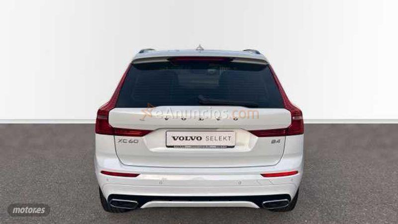 Volvo XC 60 2.0 B4 D R-DESIGN AUTO 197 5P de 2021 con 141.574 Km por 29.500 EUR. en Cordoba
