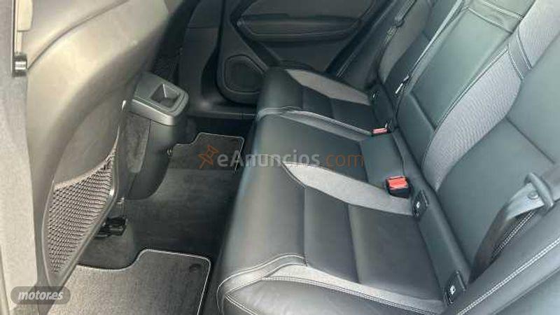 Volvo XC 60 2.0 B4 D R-DESIGN AUTO 197 5P de 2021 con 141.574 Km por 29.500 EUR. en Cordoba