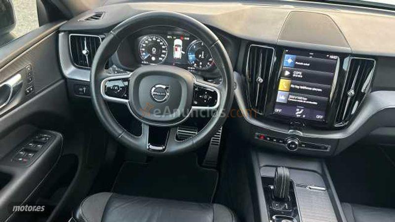 Volvo XC 60 2.0 B4 D R-DESIGN AUTO 197 5P de 2021 con 141.574 Km por 29.500 EUR. en Cordoba