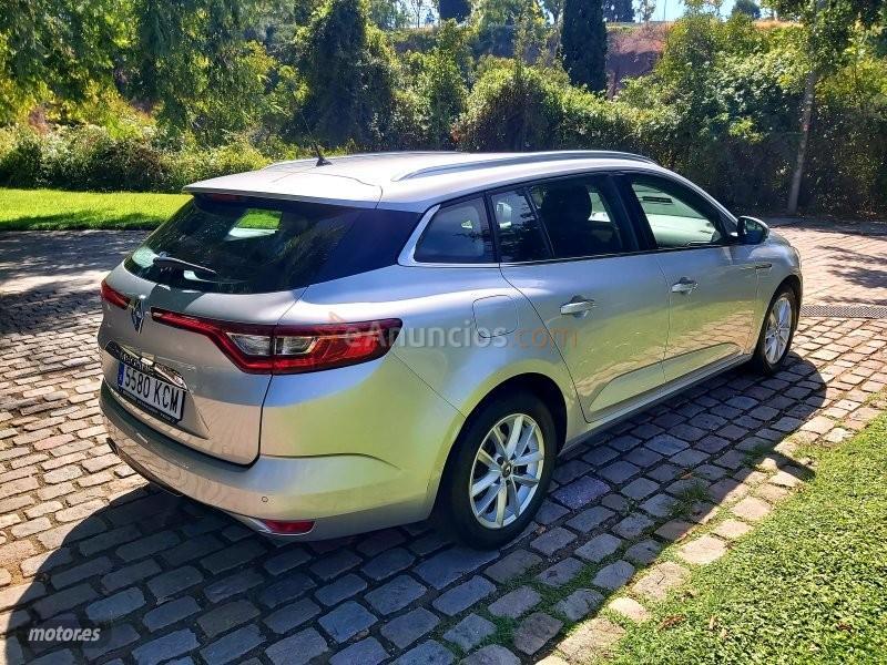 Renault Megane 1.5 DCI 110CV  SPORT TOURER ZEN ENERGY de 2017 con 102.000 Km por 11.900 EUR. en Barcelona