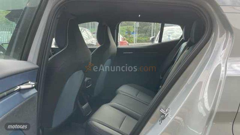Volvo EX30 EX30 CORE P5 LONG RANGE ELECTRIC de 2026 con 2 Km por 39.000 EUR. en Vizcaya