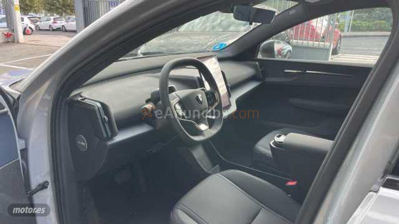 Volvo EX30 EX30 CORE P5 LONG RANGE ELECTRIC de 2026 con 2 Km por 39.000 EUR. en Vizcaya