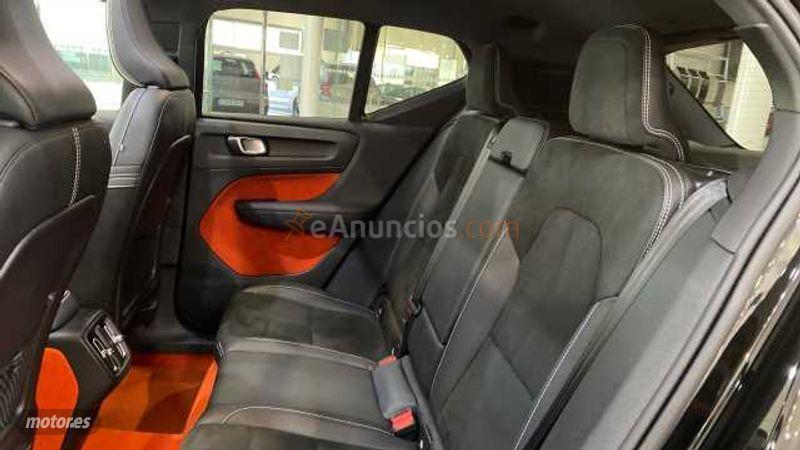 Volvo XC40 1.5 T3 R-DESIGN AUTO 5P de 2020 con 48.472 Km por 27.500 EUR. en Murcia