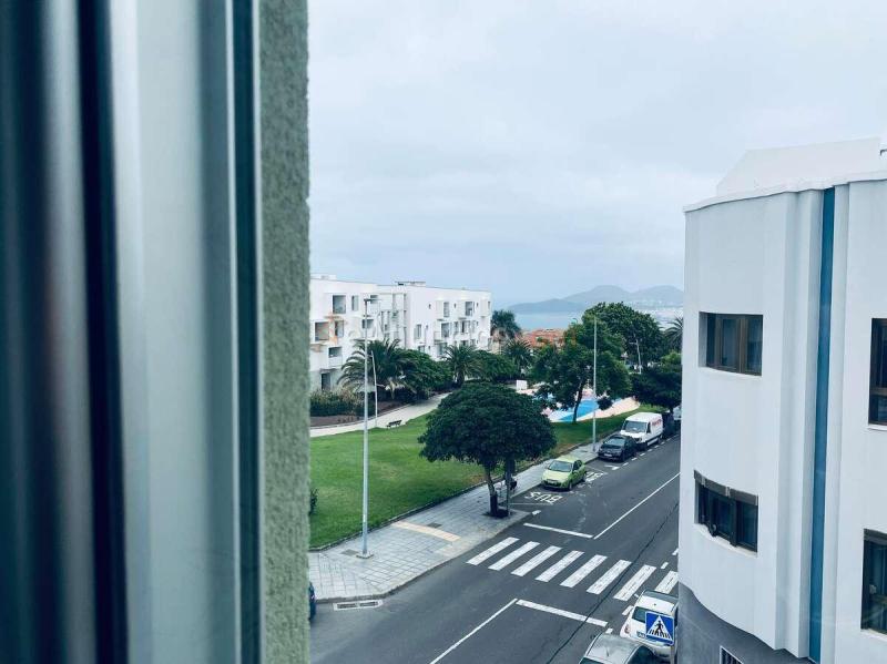 PISO DE 3 HABITACIONES CON GARAJE EN LAS TORRES  ALQUILER DE TEMPORADA
