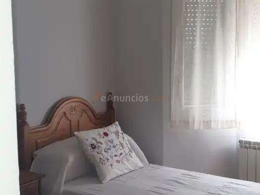 Chalet pareado prácticamente nuevo en Valdemanco, Madrid