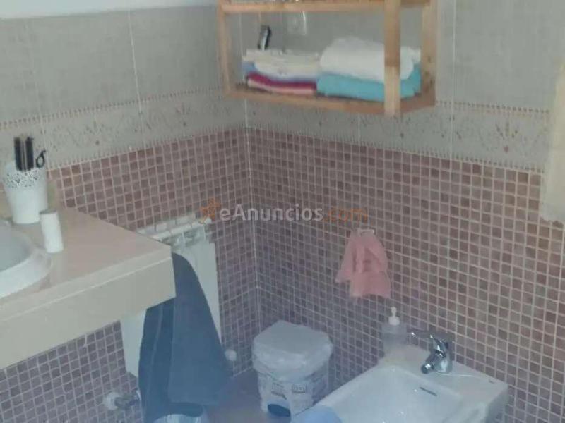 Chalet pareado prácticamente nuevo en Valdemanco, Madrid