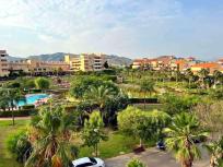 Magnífico piso exterior con vistas, terrazas XXL y urbanización tipo resort en Alhaurín de la Torre
