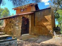 Finca rústica con casa en excelente estado en La Pobla de Cérvoles