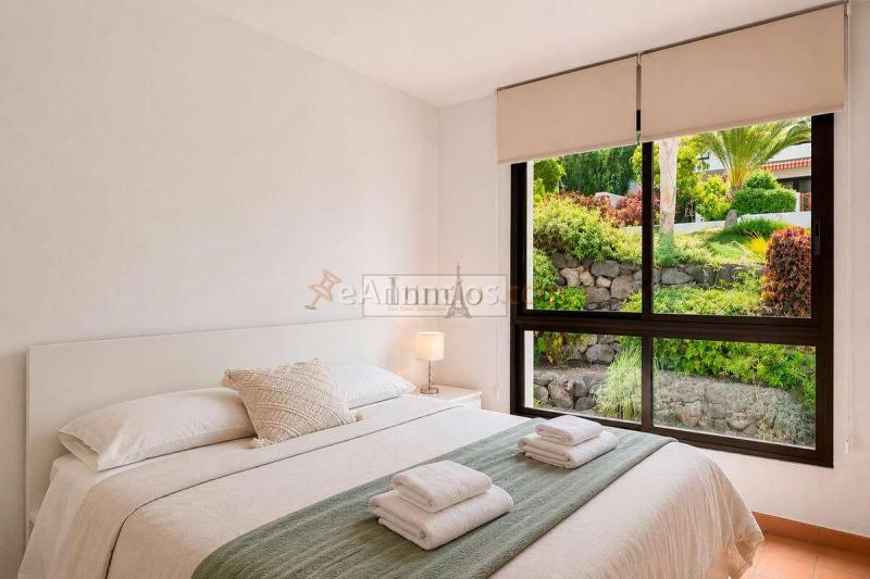 Apartamento luminoso de 2 dormitorios con terraza y vistas al mar en Sansofé Puerto, Puerto de Santiago