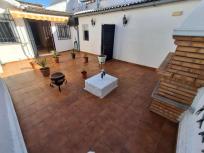 Se vende comoda casa en planta baja
