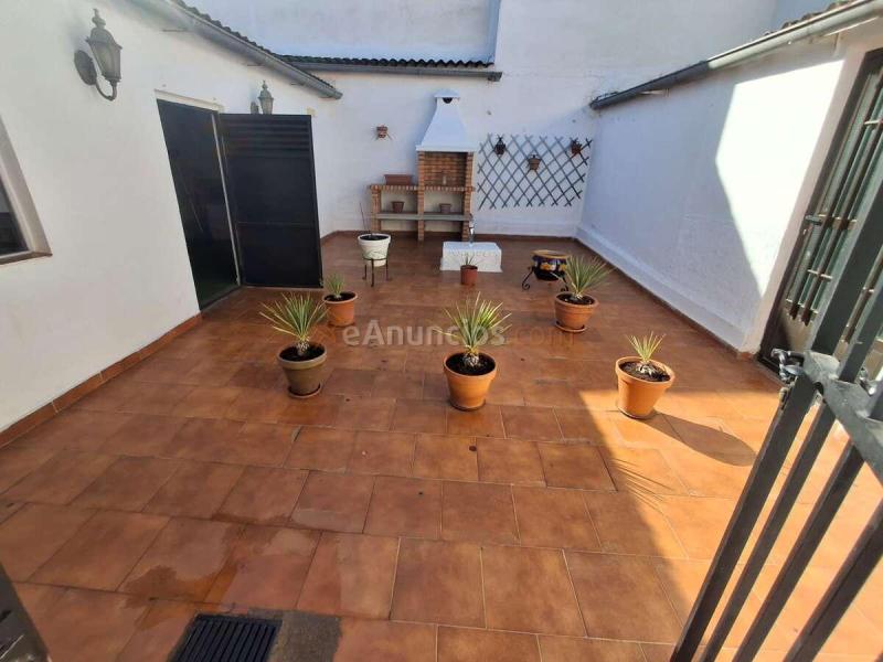 Se vende comoda casa en planta baja