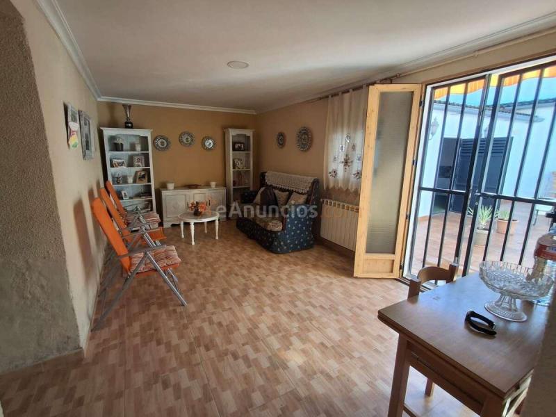 Se vende comoda casa en planta baja