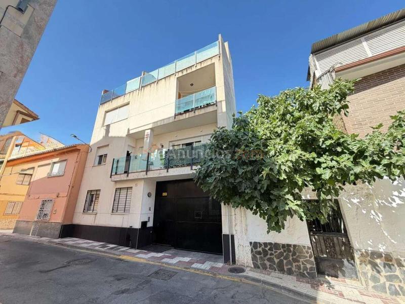Atico- Dúplex, en el centro de Maracena
