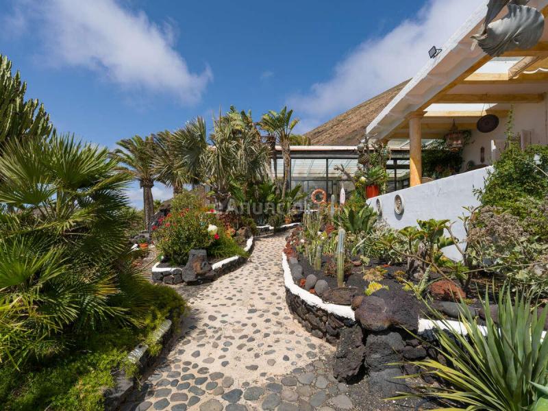 Villa exclusiva en La Asomada con vistas panorámicas al océano y a Fuerteventura